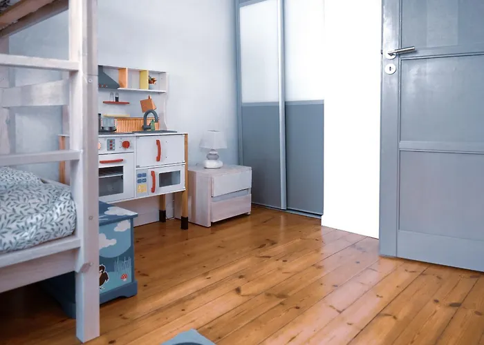 Casa vacanze L'échappée Sablaise - Maison Proche Gare - 6 Personnes *